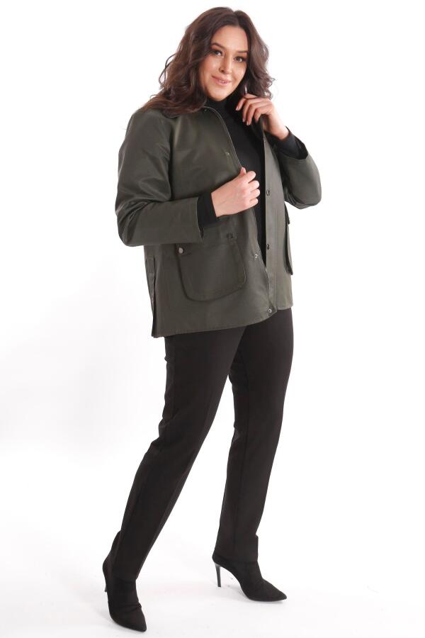 Trend42plus Büyük Beden Kadife Yakalı Çıt Çıt Düğme Detaylı Haki Kaban - 4