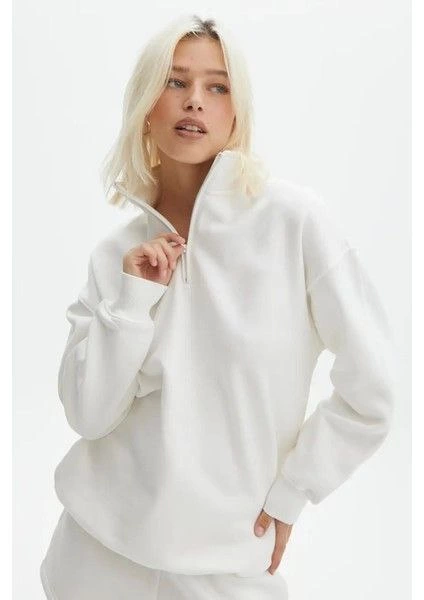 Unisex Uzun Kol Yarım Farmuarlı Yakalı Basic SweatShirt - Beyaz - 1