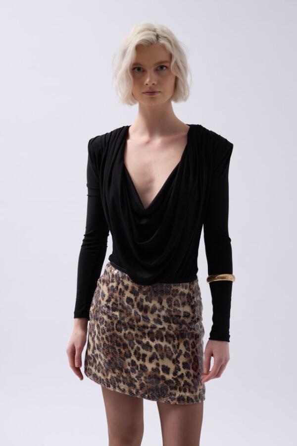 Vatkalı Degaje Yaka Bodysuit - 3
