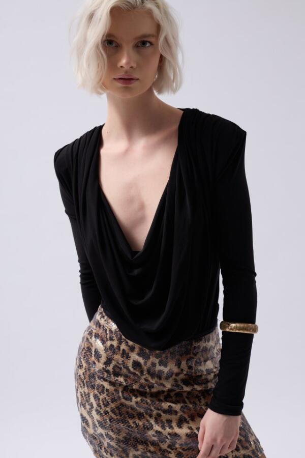 Vatkalı Degaje Yaka Bodysuit - 4