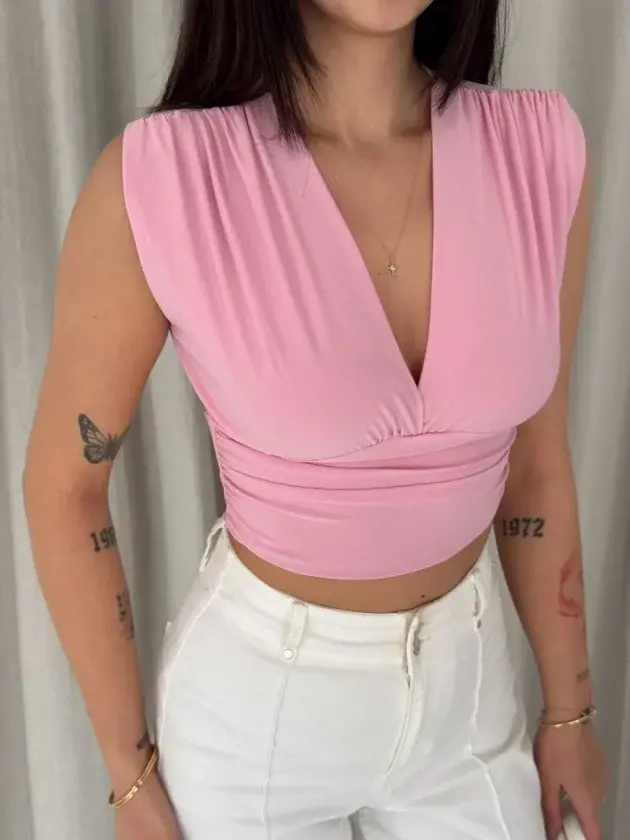 Vatkalı Kolsuz V Yaka Drapeli Crop Bluz Likralı Fit - Pembe - 1