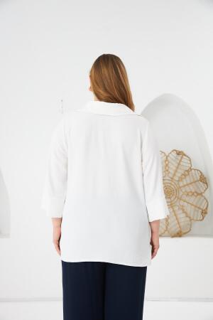 Yaka Detaylı Büyük Beden Bluz Ekru - 4