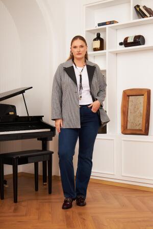 Yaka Detaylı Büyük Beden Gri Ceket - 5