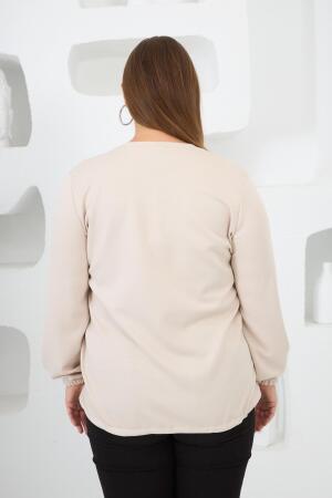 Yaka Detaylı Kol ve Eteği Büzgülü Büyük Beden Sweat Krem - 6