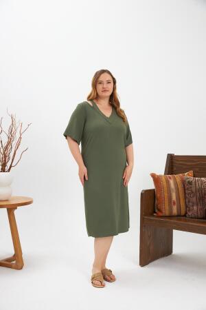 Yaka Detaylı Yırtmaçlı Büyük Beden Elbise Haki - RMG (1)