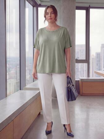 Yaka Taş Aksesuarlı Büyük Beden Tişört Çağla Yeşili - 3