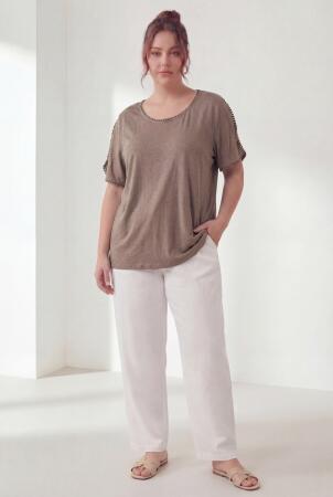 Yaka Ve Kol Güpürlü Kadın Büyük Beden Tişört Vizon - 3