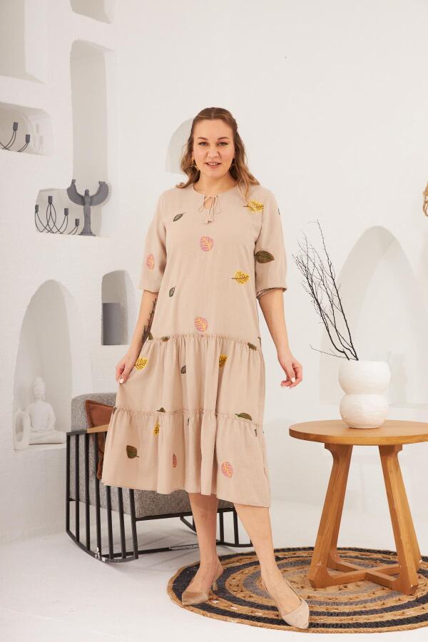 Yaka ve Nakış Detay Büyük Beden Elbise Vizon - 1