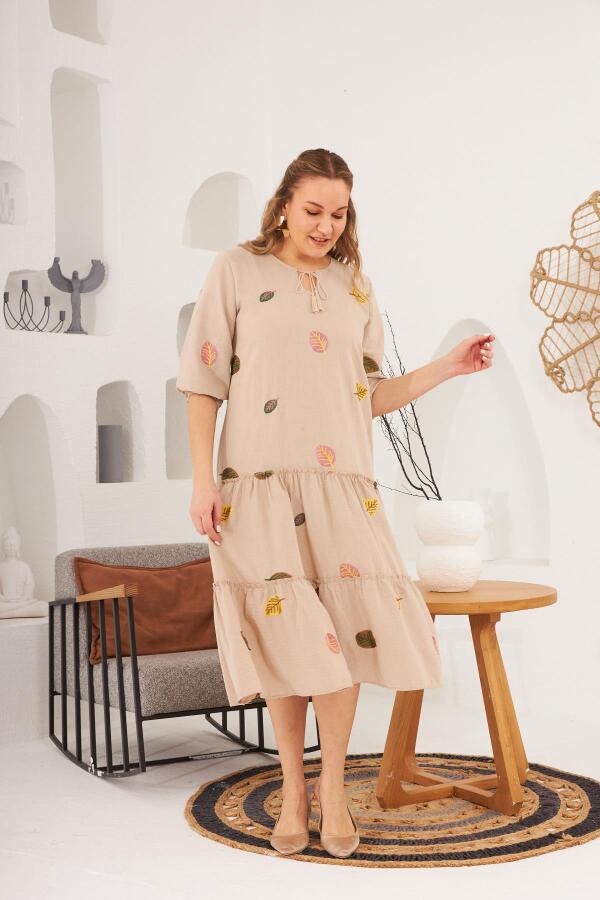 Yaka ve Nakış Detay Büyük Beden Elbise Vizon - 3